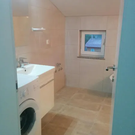Family Friendly With A Swimming Pool - 15306 شقة بولا