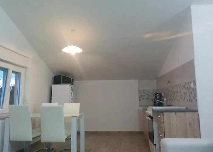 Family Friendly With A Swimming Pool - 15306 Apartament *